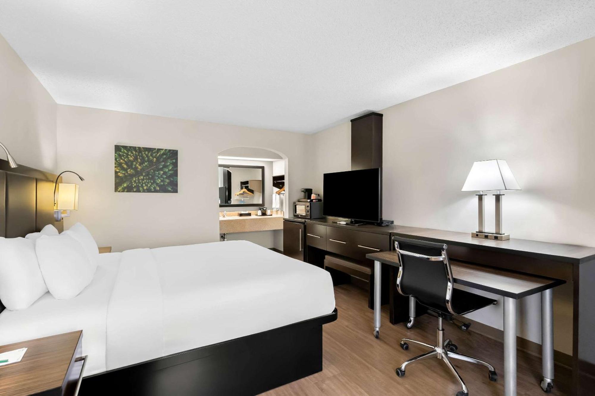 Quality Inn & Suites Monticello Екстер'єр фото
