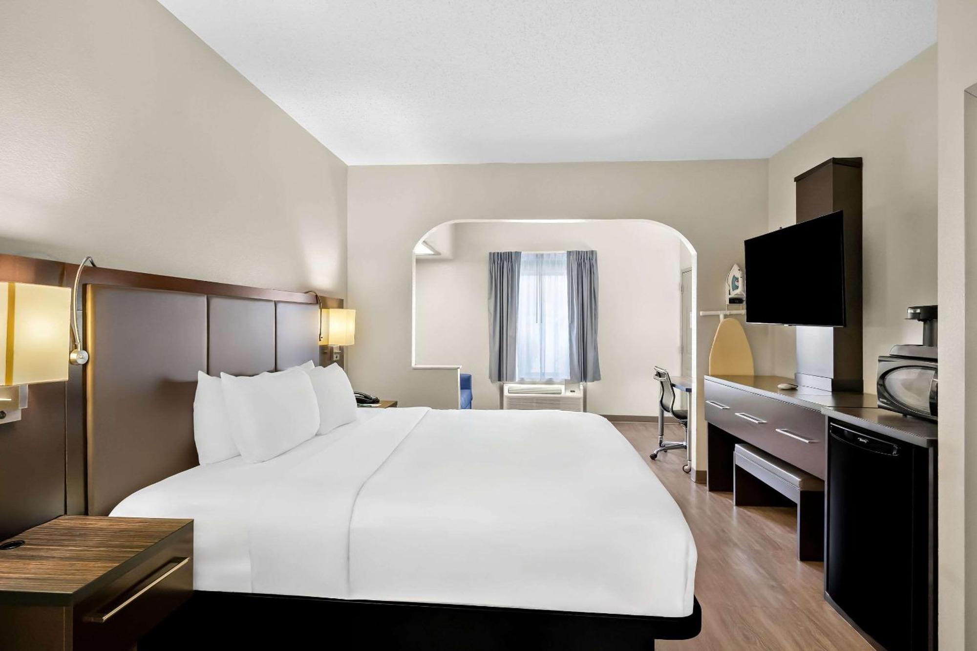 Quality Inn & Suites Monticello Екстер'єр фото